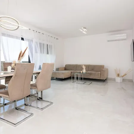 Apartment Beric By Interhome