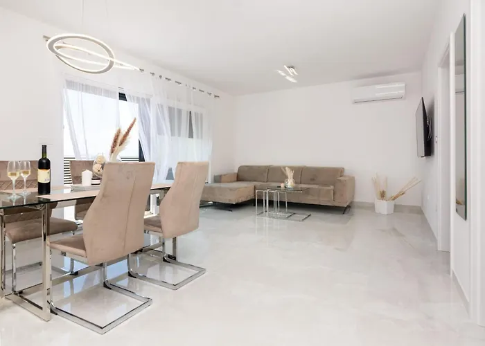 Apartment Beric By Interhome