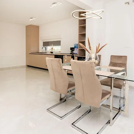 Beric By Interhome *